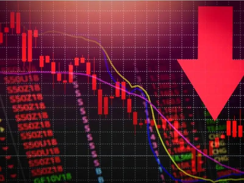 Market Crash: Investors lose ₹6 lakh crore as Sensex plummets 941 points